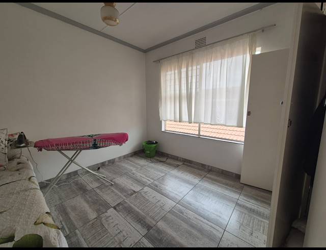 3 BEDROOM FLAT FOR SALE IN THREE RIVERS